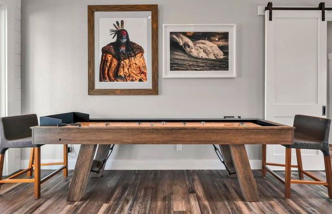 New Luxury Texas Farmhouse - Photo 71