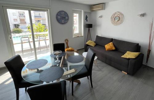 Le Canola Empuriabrava Port - 45m2 - Vue Piscine - Plage centrale 500m- Parking privé gratuit - Foto 3