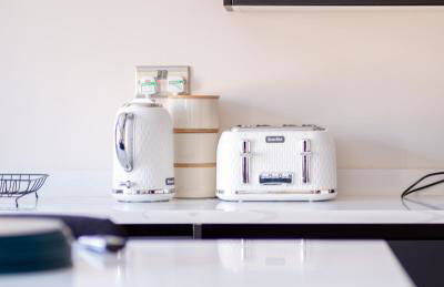 Luxury 4BDR House By Torr Property Group Short Lets & Serviced Accommodation With Free Gated Secure Parking & Private Patio Garden Liverpool - Foto 77