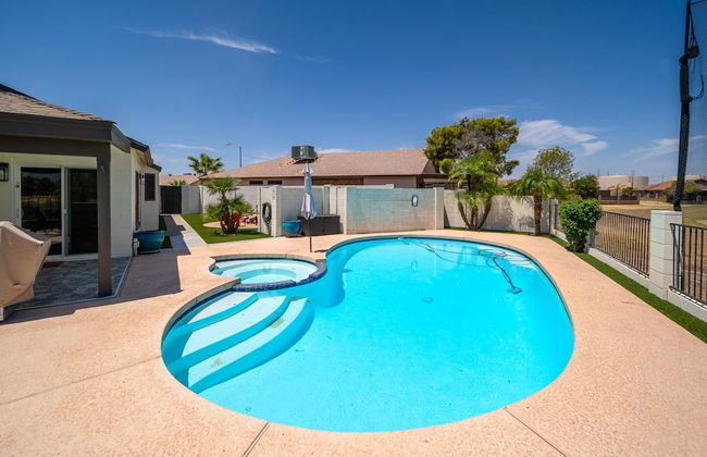 Peoria Oasis on Golf Course Pool Putting Green - Foto 32