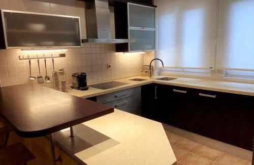 Atico centrico con terraza y garaje - Foto 4