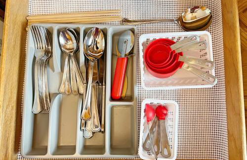 Entire Private 3 Bedrooms 1 Bathroom Single House with Fenced Garden - Photo 27