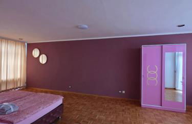 Pink Moment Apartment - Photo 2