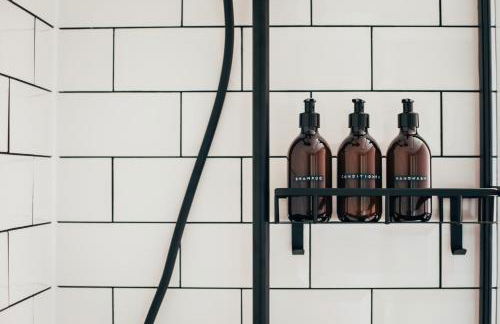 The Main Street Burrow - Your Perfect Hideaway - Foto 18