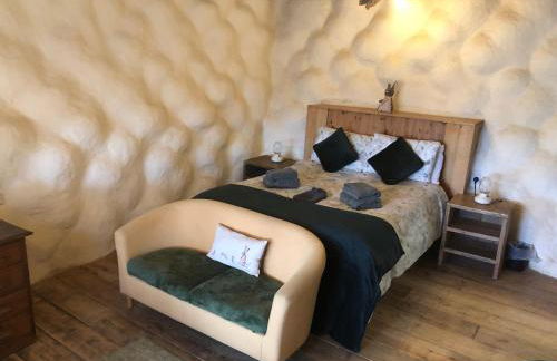 Rabbits 1or 2 bedroom hobbit style hillset earthen dartmoor eco home - Foto 13