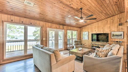 Waterfront Retreat, Near Fishing and Boating! - Foto 3