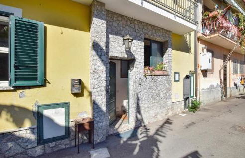 Amazing Apartment In Trappitello - Foto 8