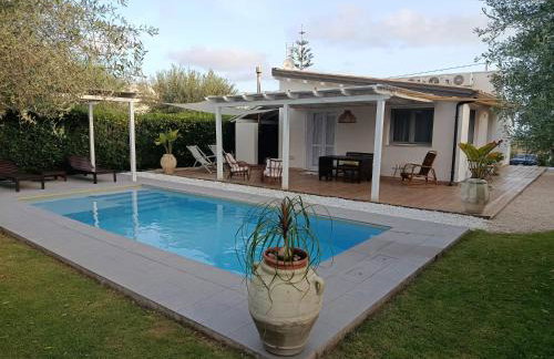 VILLA FEDERICA CON PISCINA/WITH POOL - Foto 2