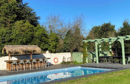 Period Luxury Converted Barn Windsor/Maidenhead - Perfect for family groups - Foto 92