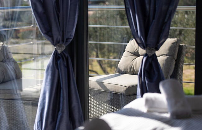 Dazzling Kaštel Novi Villa With Private Pool and Scenic Sea Views - Foto 20