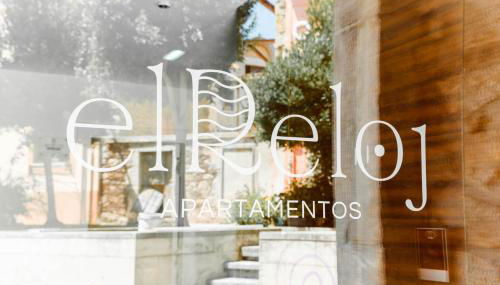 Apartamentos El Reloj - Foto 1