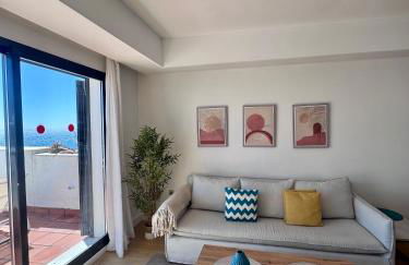 BEACHFRONT Penthouse Luxury - Photo 49