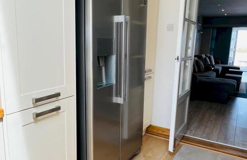 Fabulous Beach Front Holiday Location - Pass the Keys - Photo 26