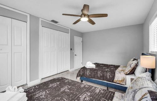 Private Vacation Home Near Beach Newly Renovated - Foto 11