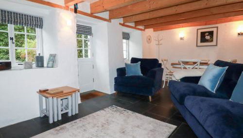 2 Rose Cottage - Photo 2