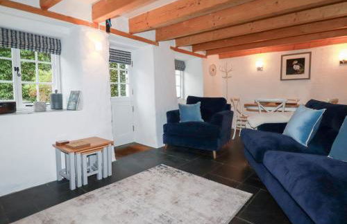 2 Rose Cottage - Photo 2