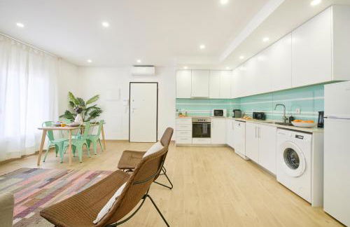 Beachside New Apartment with AC, By TimeCooler - Foto 1