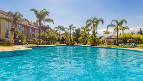 Bahia de Marbella - Luxury beach apartment - Photo 3, Garden, sunbed