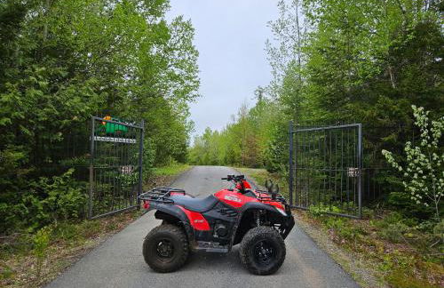 Bear Mountain Lodge. 560 Acre Wooded Estate. - Foto 28