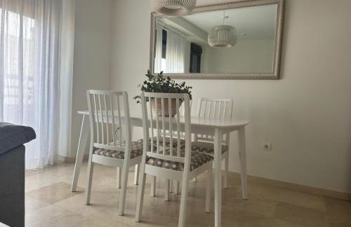 Dúplex céntrico con terraza y parking gratuito - Foto 11