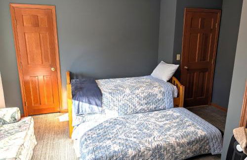 NEW! The Lighthouse - Cute, Large, and Lakefront! - Foto 36