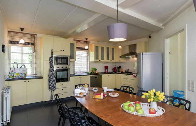 Rendeux Villa With Garden - Photo 26