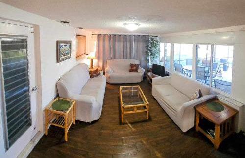 Private Tropical Waterfront Sanctuary w pool, hot tub & an island! Pet Friendly - Foto 27