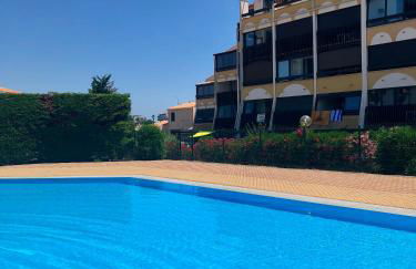 Rez de jardin OU ascenseur 4 ieme PISCINE -WIFI-Dans le Village naturiste holidaysochic - Photo 1