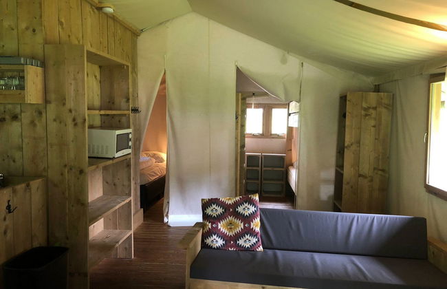 Four Season Lodge 6 - Photo 2