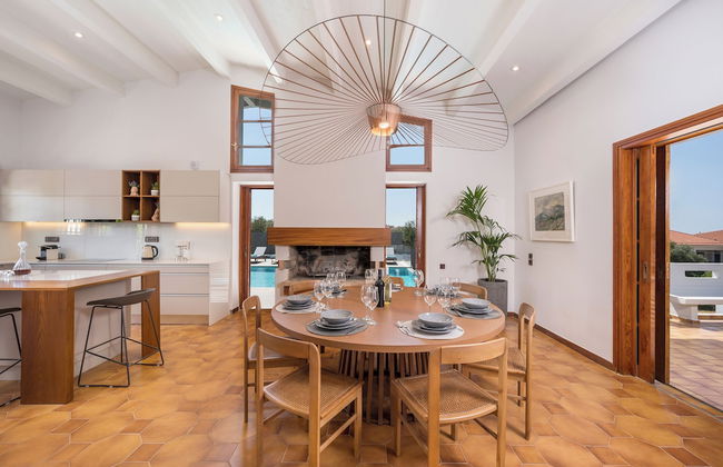 Azatis Luxury Villa - Foto 13