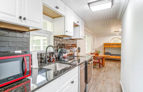 Waterfront Lake Eufaula Home Dock and Beach Access! - Foto 9