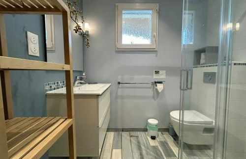 Modern Provençal Villa At The Forest's Edge - Foto 26