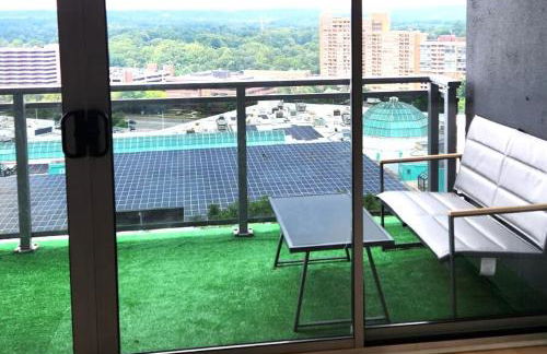 Cozy Penthouse at Towson City View - Foto 15