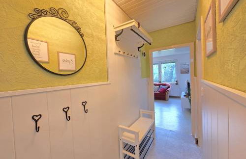 Ferienhaus Lüttje Uttiet mit eingezäunten Garten - Foto 12