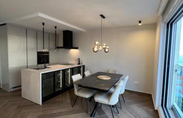 Apartment Touch The Sky Split - Photo 24