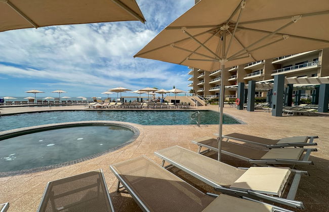 Oceanfront Vibes Iconic Beachside Getaway - Foto 49