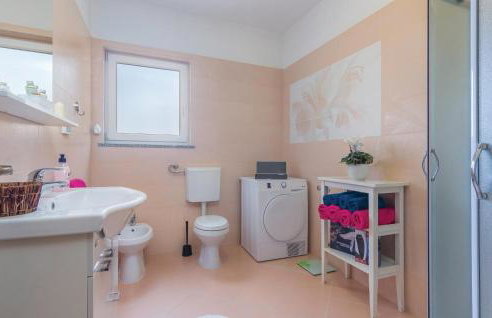 Lovely Home In Radetici With Wifi - Foto 28