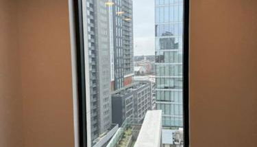 Lux High Rise one stop 2 bedroom private Share kitchen Professional Respected apartment - Foto 4