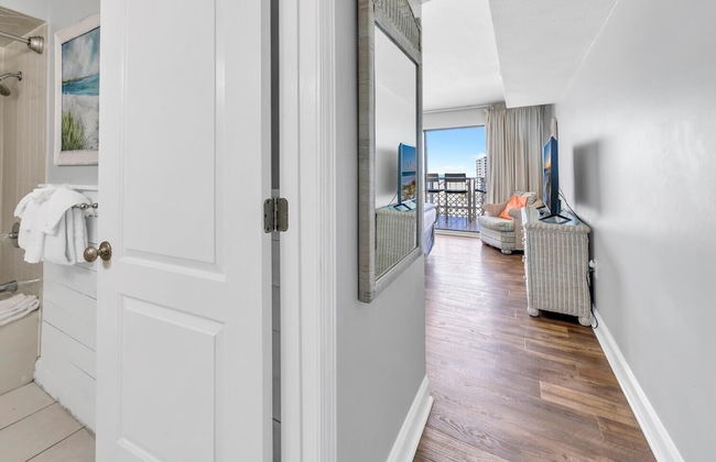 Regency Towers 1204 - Foto 35