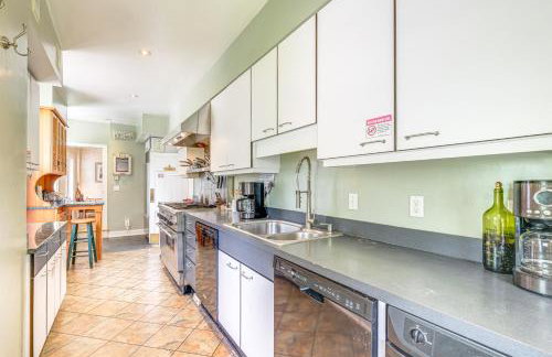 9-Acre New River Retreat Near Radford University - Foto 7