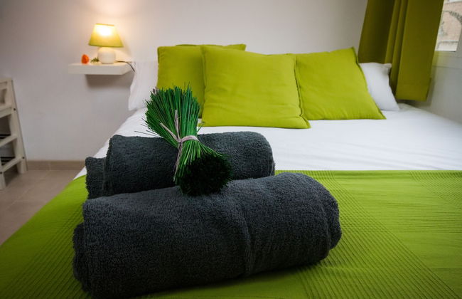 Holidays2Malaga Juan de Mena Apartments - Photo 11