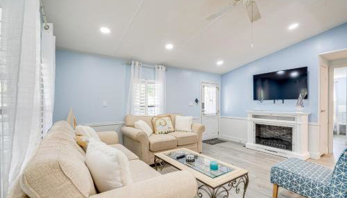 Golf and Pool Access Home with Yard in Lady Lake - Foto 5