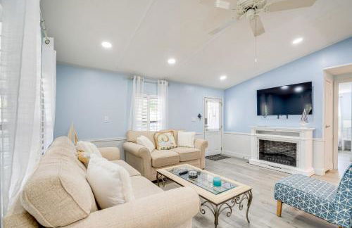 Golf and Pool Access Home with Yard in Lady Lake - Foto 5