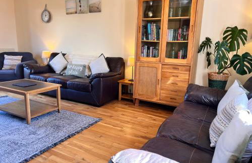 Ty'n Rardd Farmhouse Mountain Views, Secure Garden - Photo 13