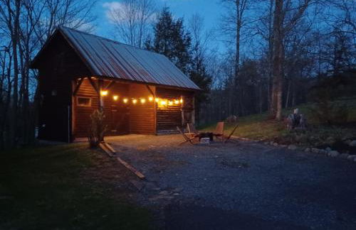 Catskills Retro Retreat- Upstate Home W Hot Tub - Foto 49