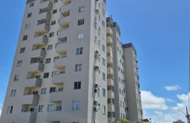 Easy Club 308 Apto 2 quartos Ar condicionado Wi-Fi Netflix Prime piscina Elevador Churrasqueira Sacada 200 m da praia Ideal para Famílias e Amigos Reserve agora - Photo 4