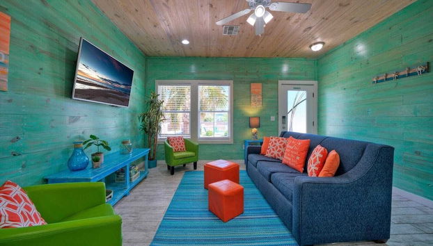 Shared Pool, Walkable to Beach, Vibrant Beachy Design! Bay Bliss by Avantstay - Foto 3, Interior