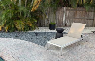 Mid-Century with Outdoor Oasis - Foto 6