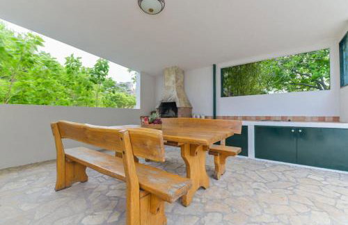 Quiet Villa near Split, Heated Pool, View, Nature - Foto 7