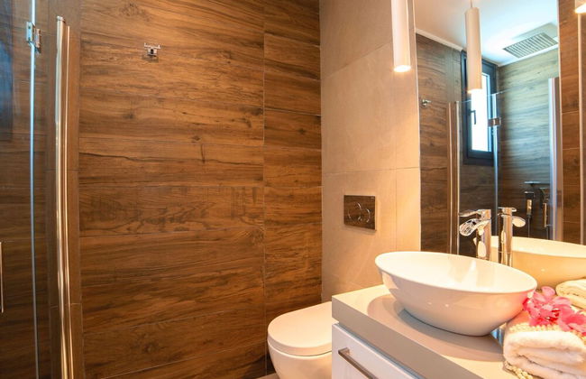 2 new Villas With Heated Pool, Rent Separately or Together at Kournas Lake - Foto 9